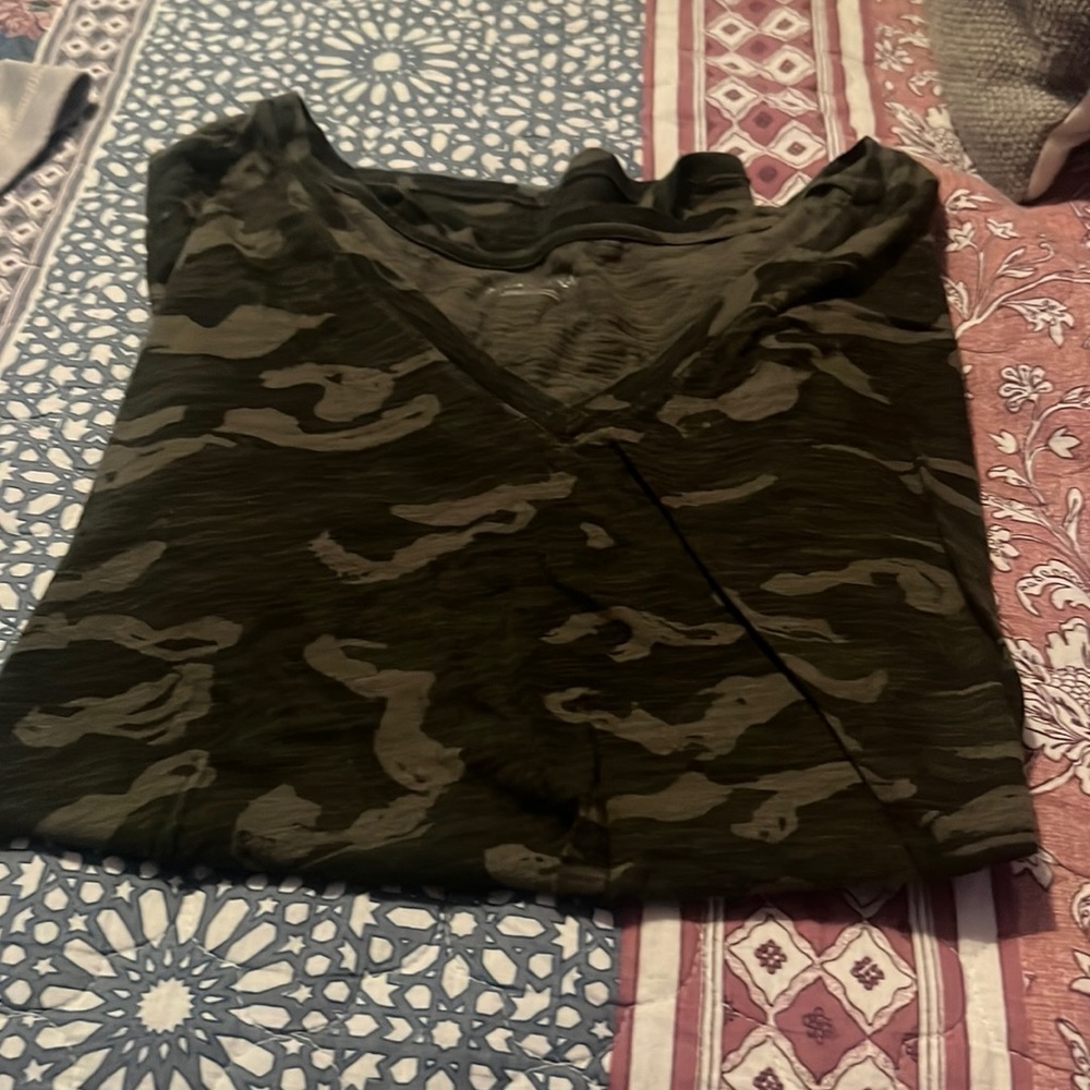 Camo short sleeve t-shirt